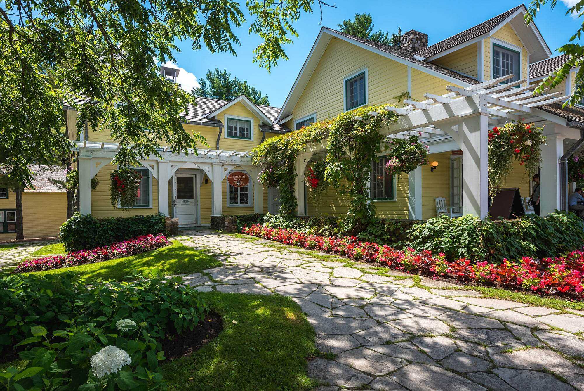 10 Reasons Why You Should Relocate to Ottawa - Mackenzie Estate