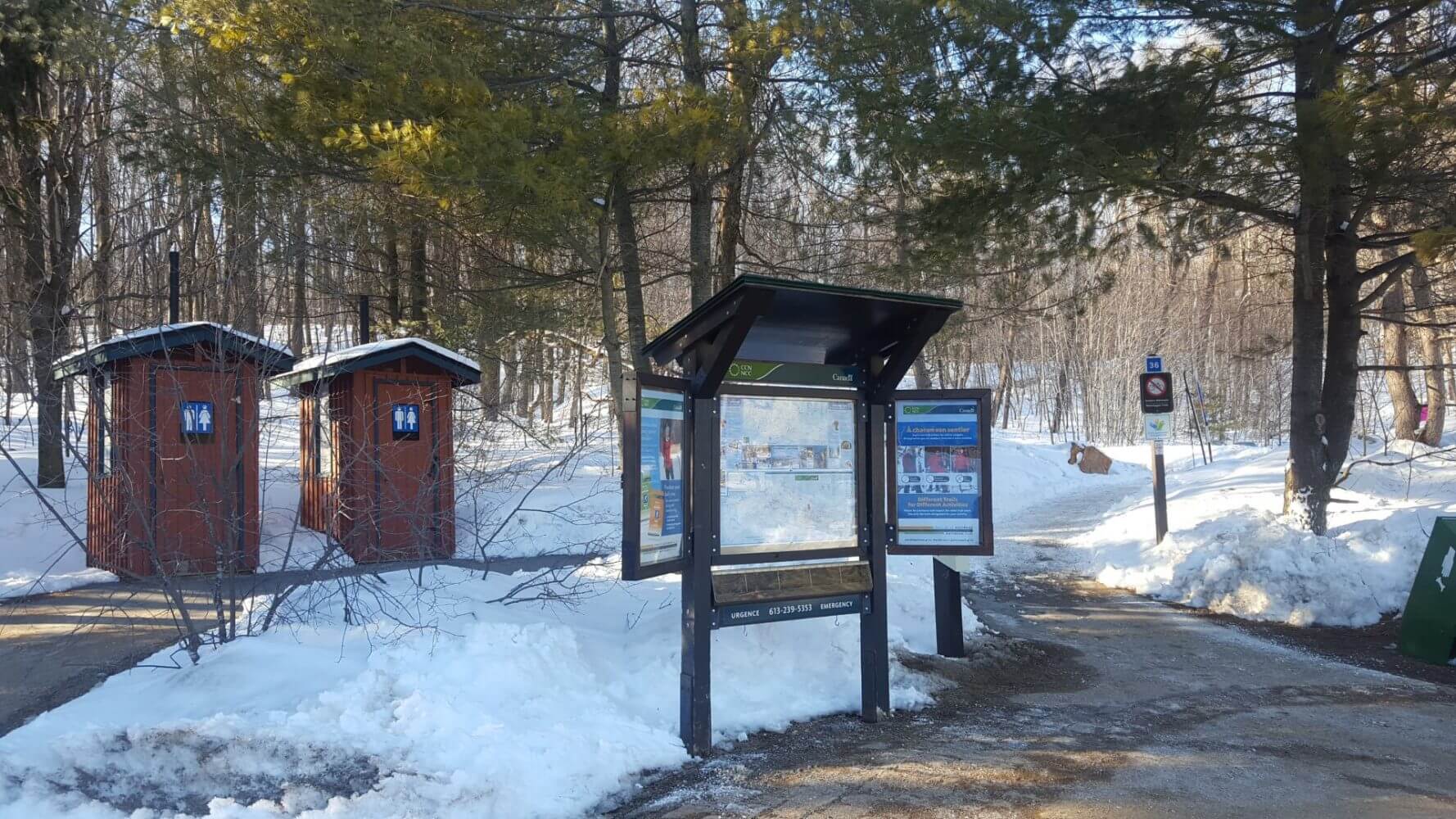 Sign at Meech Lake parking area outside of Willson Carbide Hiking Trail in Gatineau Park