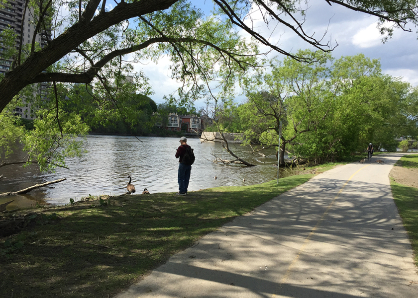 Rideau River Eastern Pathway