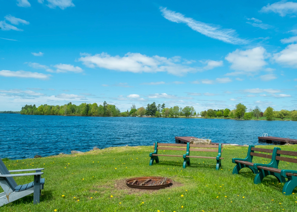 Cedar Cove Cottages - 10 Awesome Places to Stay Along the Rideau