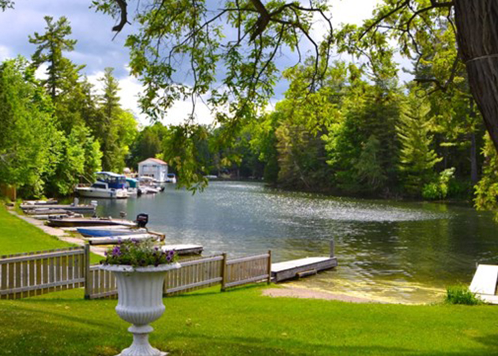 Dorothy's Lodge - 10 Awesome Places to Stay on the Rideau