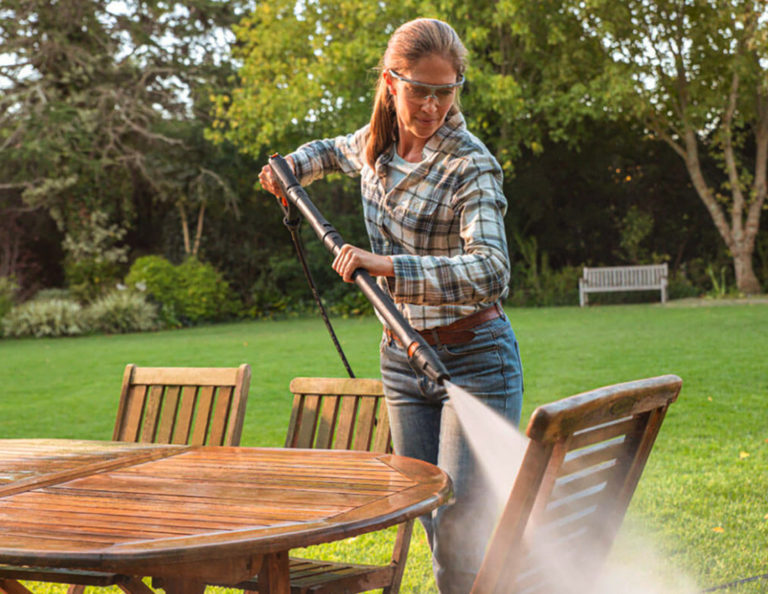 Clean Your Outdoor Furniture