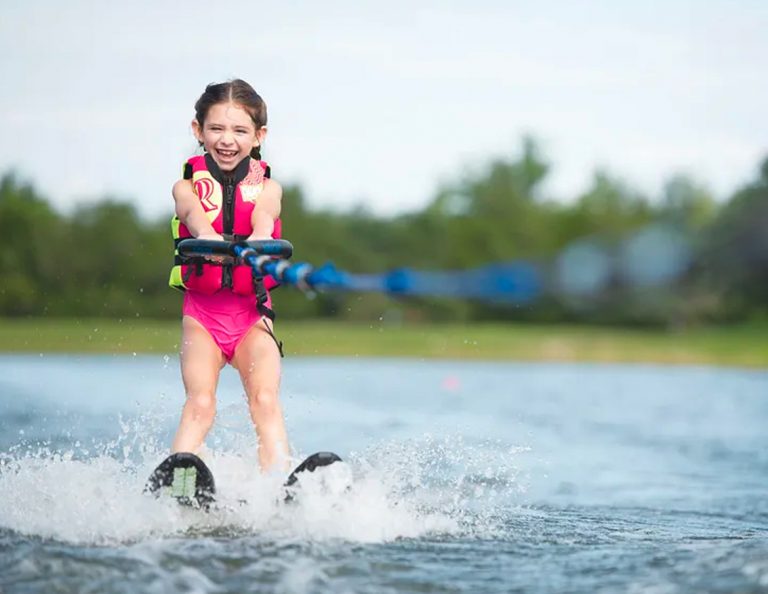 Waterskiing