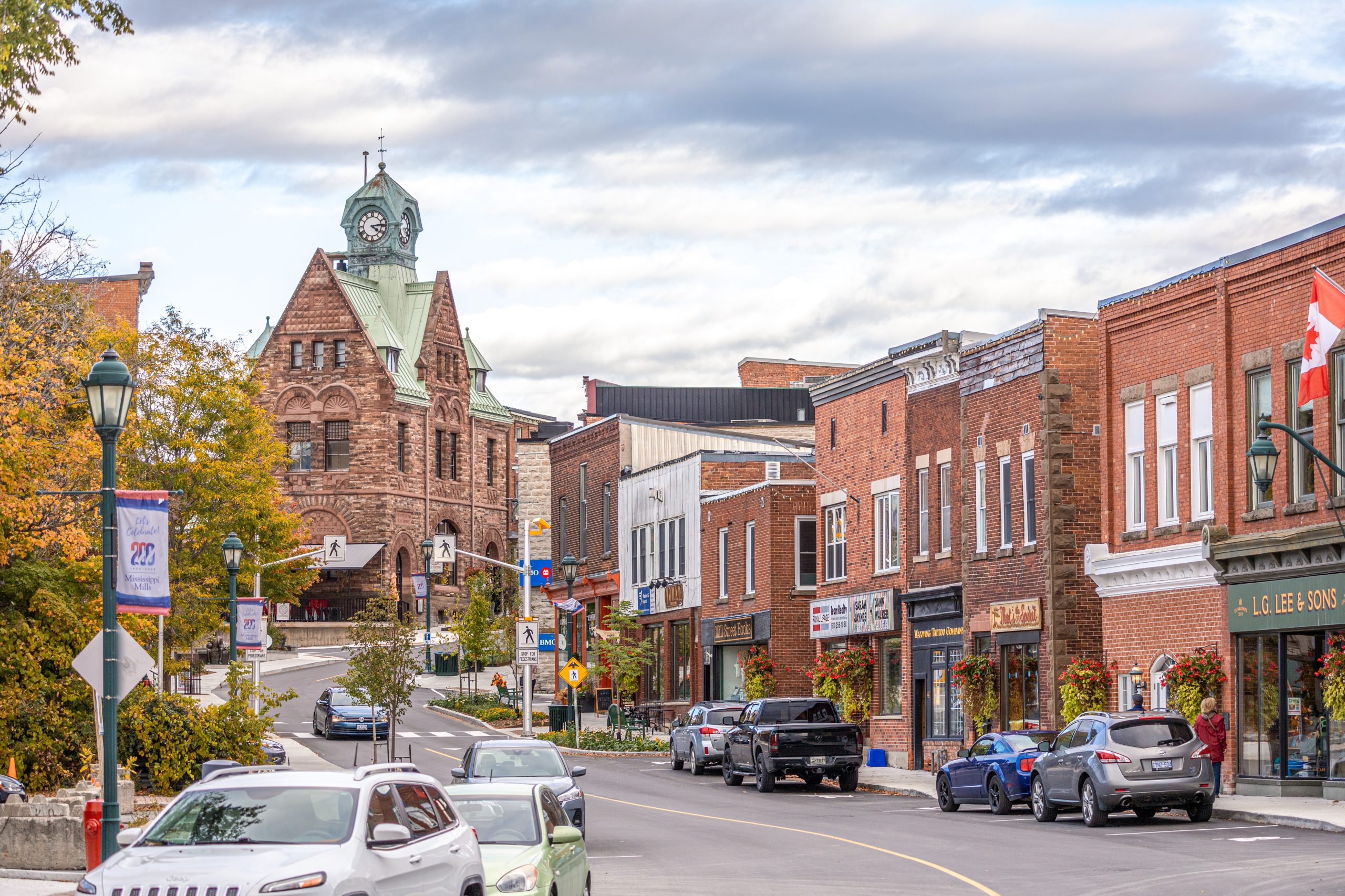 Small Towns RE/MAX the Susan and Moe Team Small Towns RE/MAX the Susan and Moe Team